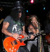 Slash solo 2014 0408_aero_press_la aerosmith (9)